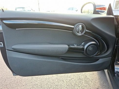 Used 2022 MINI Cooper S image 12