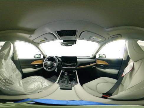 New 2026 Toyota Grand Highlander Limited image 33