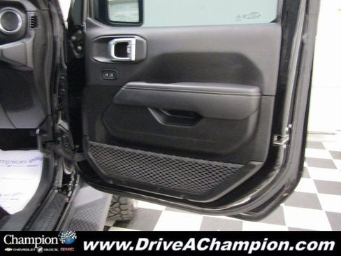 Used 2021 Jeep Gladiator Overland w/ Popular Equipment Package image 41