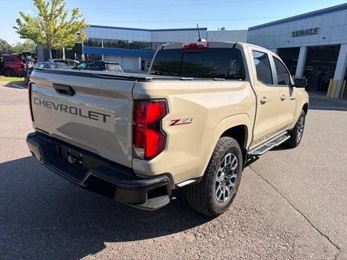 Used 2024 Chevrolet Colorado Z71 w/ Z71 Convenience Package 2 AWD/4WD image 6