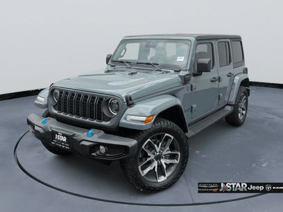 Used 2024 Jeep Wrangler Unlimited w/ LED Headlamp & Fog Lamp Group