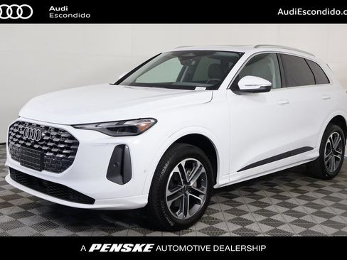 Used 2025 Audi Q5 Premium w/ Convenience Package AWD/4WD image 1