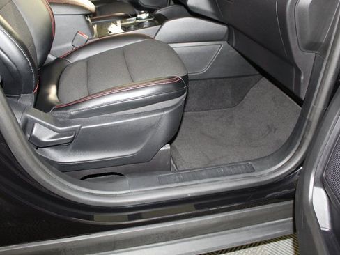 Certified 2024 Ford Escape ST-Line image 10