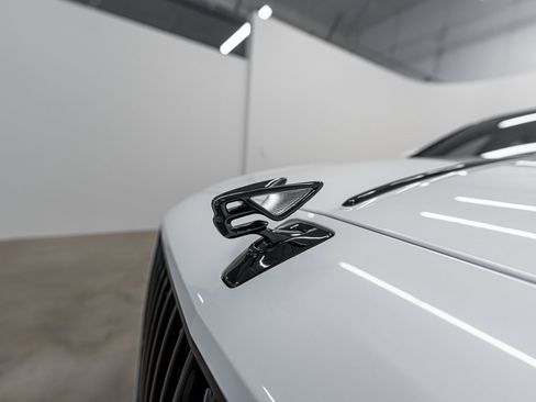Used 2022 Bentley Flying Spur Plug-In Hybrid image 13