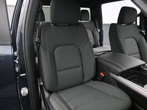 New 2026 RAM 1500 4x4 Crew Cab image 19
