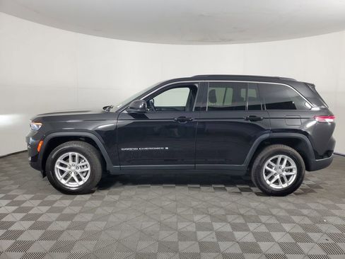 Used 2025 Jeep Grand Cherokee Laredo X image 7