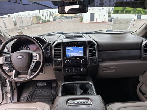Used 2019 Ford F350 Limited image 21