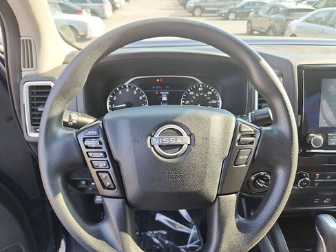 Certified 2022 Nissan Frontier SV image 19