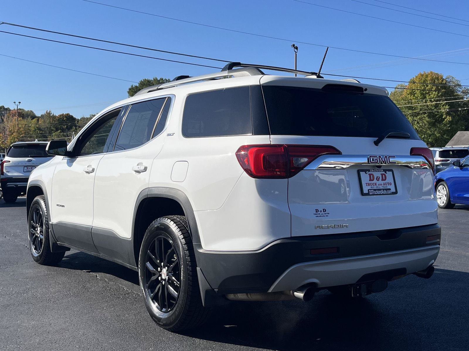 Used 2019 GMC Acadia SLT w/ LPO, Floor Liner Package FWD image 3