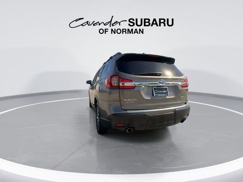 Used 2022 Subaru Ascent Limited w/ Technology Package image 7