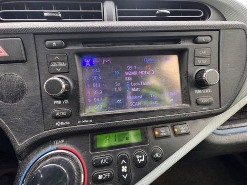 Used 2012 Toyota Prius C One image 20