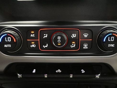 Used 2014 GMC Sierra 1500 SLE w/ SLE Value Package AWD/4WD image 19
