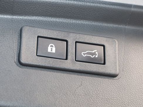 Used 2025 Subaru Outback Touring XT image 51