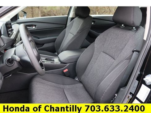 Used 2025 Honda Accord SE image 22