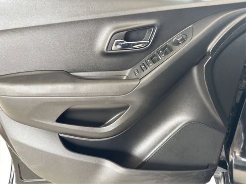 Used 2015 Chevrolet Trax LT image 21