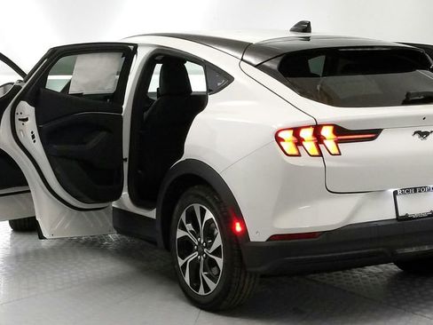 New 2024 Ford Mustang Mach-E Select w/ Comfort Package Lite image 19