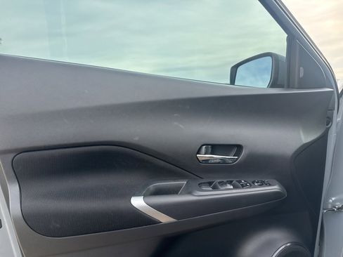 Certified 2023 Nissan Kicks SV image 24