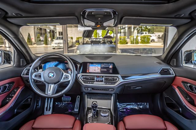 Used 2022 BMW 330i Sedan w/ M Sport Package RWD image 3