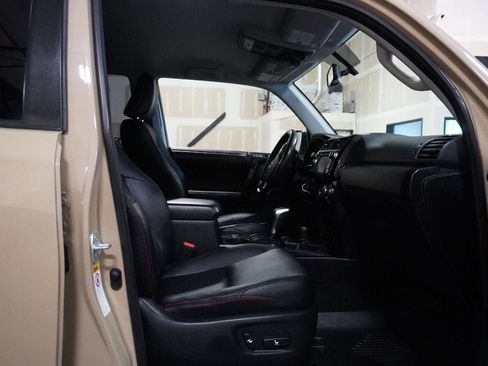 Used 2016 Toyota 4Runner TRD Pro AWD/4WD image 10