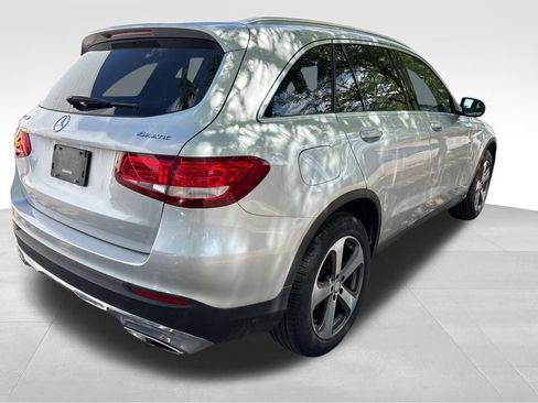 Used 2017 Mercedes-Benz GLC 300 4MATIC image 3