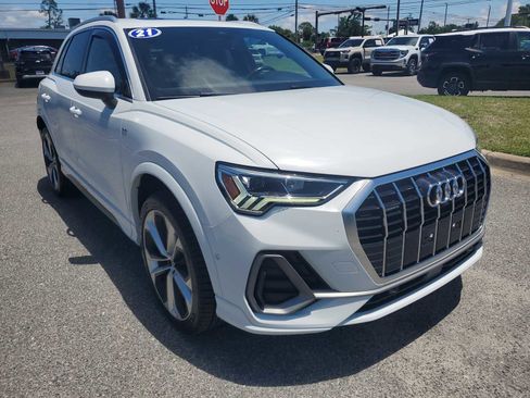 Used 2021 Audi Q3 2.0T Premium Plus w/ Premium Plus Package AWD/4WD image 8