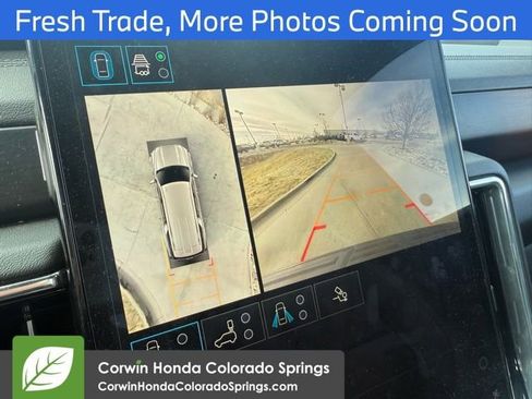 Used 2025 GMC Yukon XL Denali image 10