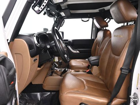 Used 2014 Jeep Wrangler Unlimited Sahara w/ Dual Top Group image 11