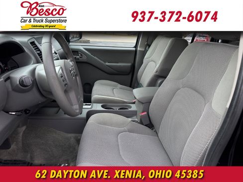 Used 2013 Nissan Frontier SV w/ SV Value Truck Pkg image 11