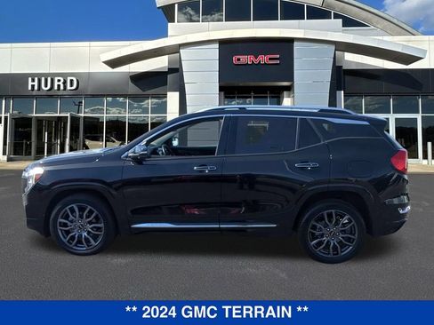 Used 2024 GMC Terrain Denali w/ Black Diamond Edition AWD/4WD image 8