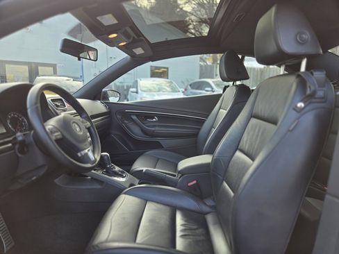 Used 2014 Volkswagen Eos w/ Sport Package image 14