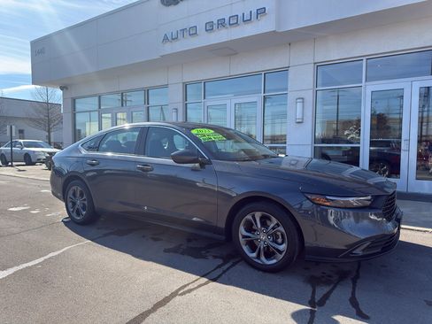 Used 2023 Honda Accord EX image 1