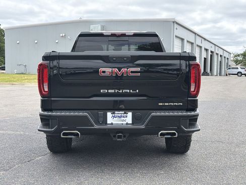 Used 2024 GMC Sierra 1500 Denali w/ Technology Package AWD/4WD image 18