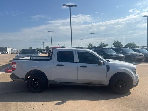 Used 2025 Ford Maverick XL FWD image 2