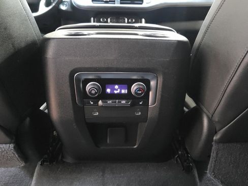 Used 2021 Chevrolet Tahoe Z71 w/ Z71 Signature Package image 26