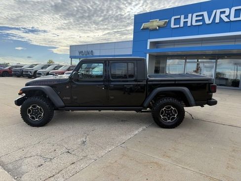Used 2021 Jeep Gladiator Mojave image 2
