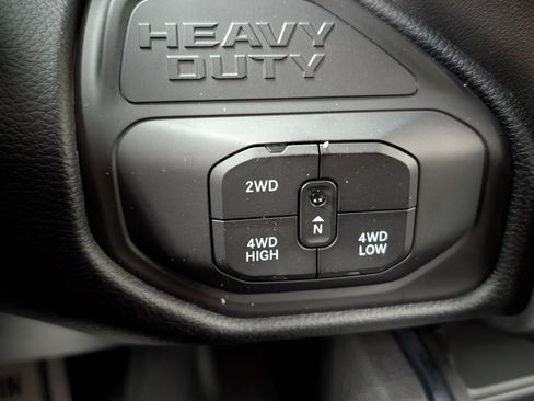 New 2026 RAM 3500 Laramie AWD/4WD image 20