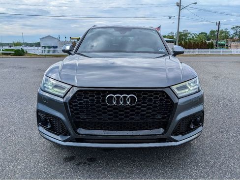Used 2019 Audi SQ5 Premium w/ Convenience Package AWD/4WD image 2