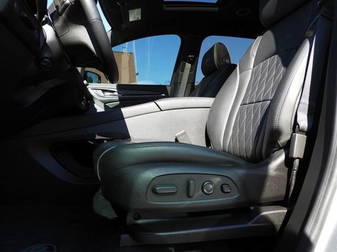 Used 2023 Buick Enclave Avenir w/ Trailering Package, 5000 lbs. AWD/4WD image 15