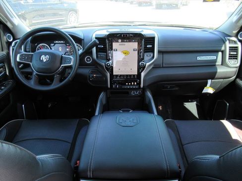 Used 2024 RAM 3500 Laramie image 11