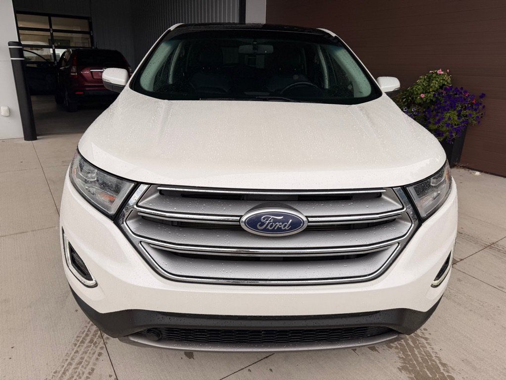 Used 2016 Ford Edge SEL w/ Canadian Touring Package AWD/4WD image 2