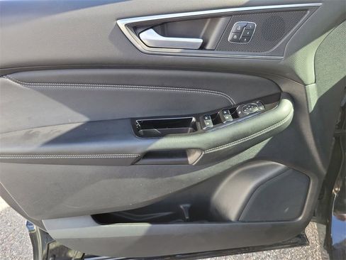 Used 2016 Ford Edge Titanium w/ Equipment Group 301A image 22