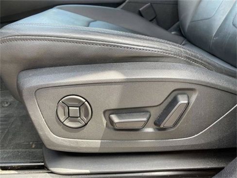 Used 2022 Audi Q3 2.0T Premium image 14