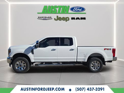 Certified 2019 Ford F250 Lariat w/ Chrome Package image 4