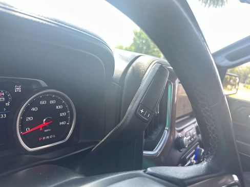 Used 2022 Chevrolet Silverado 1500 High Country w/ Technology Package image 22