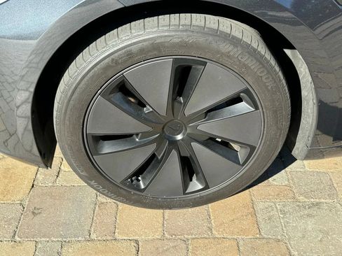 Used 2025 Tesla Model 3 Long Range RWD image 35