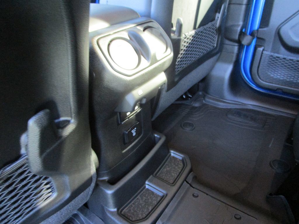 New 2026 Jeep Wrangler Unlimited Sahara w/ Whitecap Package AWD/4WD image 23