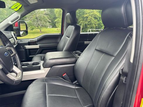 Used 2020 Ford F250 Lariat w/ Lariat Ultimate Package AWD/4WD image 18