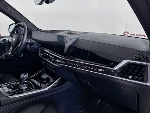 Used 2023 BMW ALPINA XB7 AWD/4WD image 31