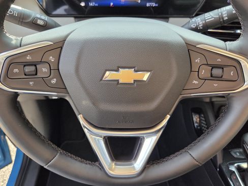 Used 2025 Chevrolet TrailBlazer LT w/ LT Cold Weather Package FWD image 33