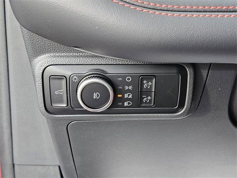 Certified 2025 Ford Explorer ST image 26